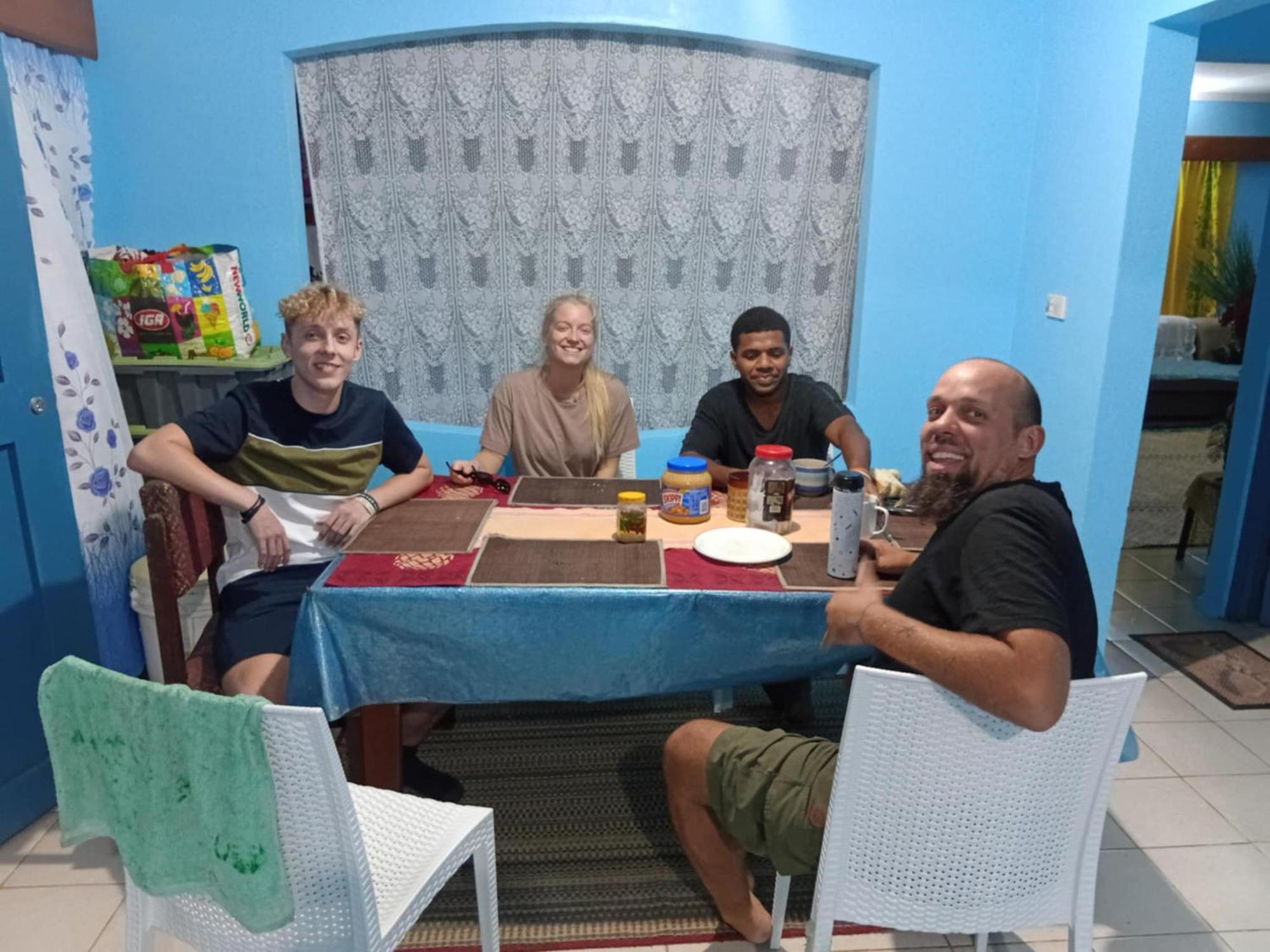 Save'S Homestay Nadi Exterior photo